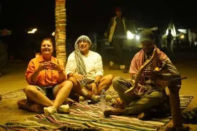 Désert Blanc et Désert Noir Égypte 2026 : meilleures excursions, camping et conseils photo (avis 5 étoiles)