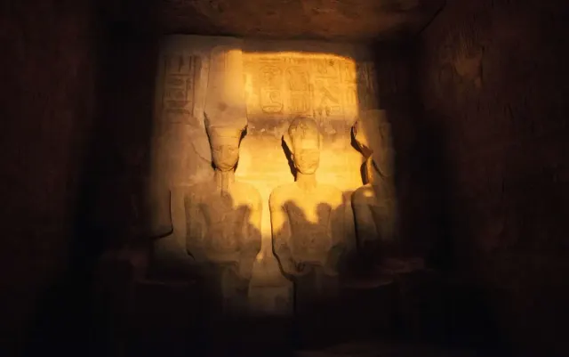 8-Day Luxury Egypt Tour: Cairo, Luxor, Abu Simbel & Hurghada