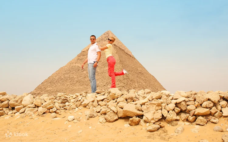 عرض الصوت والضوء لأهرامات الجيزة
