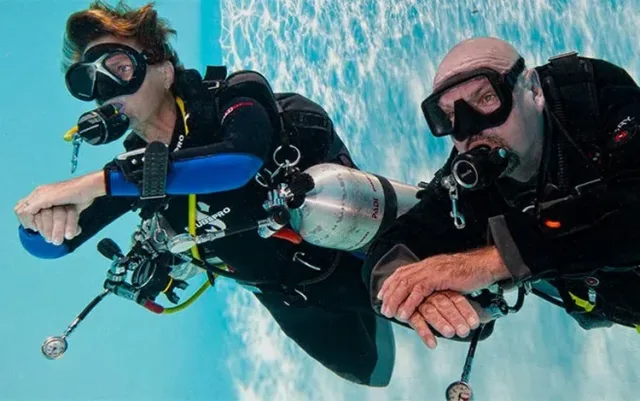 PADI Side Mount Diver