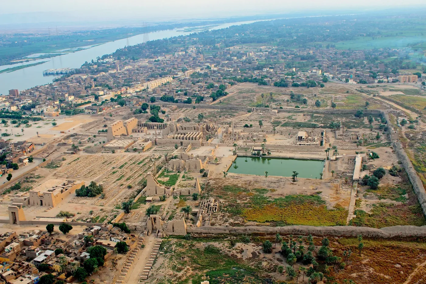 Privater Luxor-Tagesausflug per Flugzeug