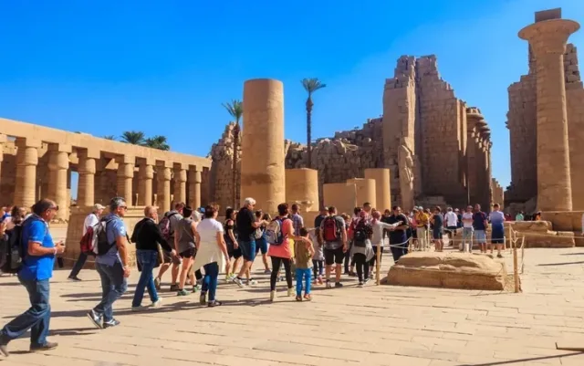 Privát egynapos repülős kirándulás Luxorba
