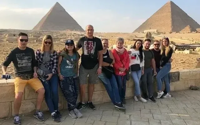 Výlet k pyramidám z Hurghady – Gíza a sfinga