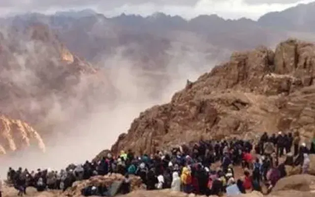 Mount Sinai Hike Guide 2026: St Catherine Monastery, Sunrise Climb & Hiking Tips (Reviews)