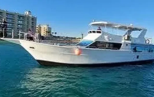 رحلة بحرية VIP إلى جزيرة عدن
