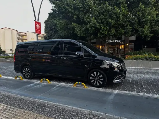 Mercedes V-Class transfer vehicle